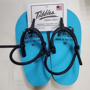 NWT Tiddies flip flops Women Medium
